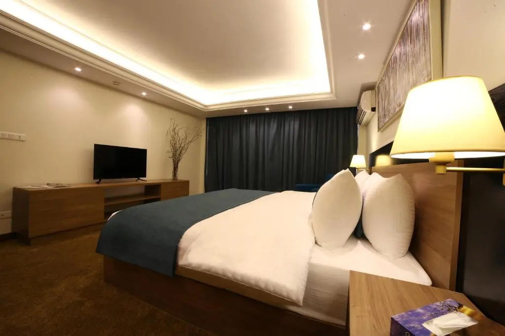 Penthouse Suite