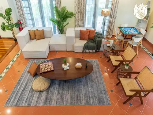 Lobby & Reception