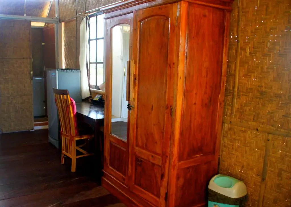 Economy room
