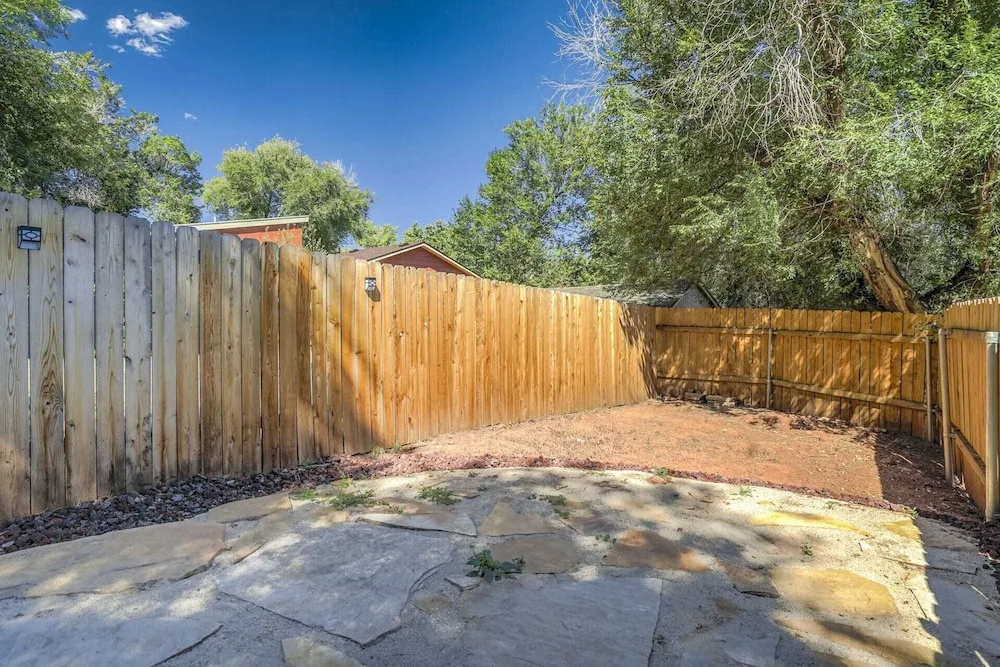 1BD Suitewalking Distance From Red Rocks