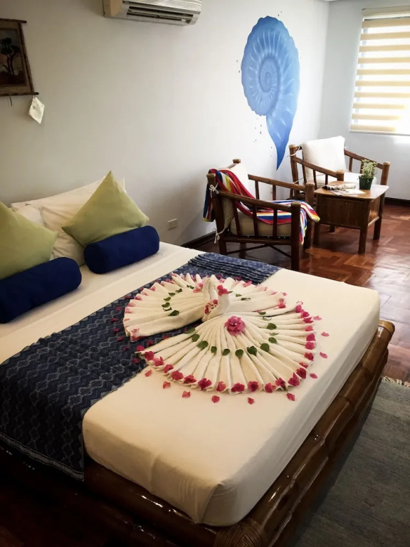 Executive Double room (full double bed)