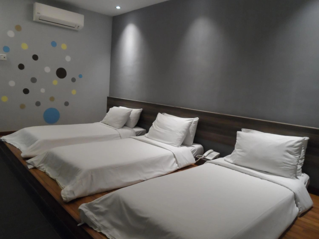 JS Hotel — 3
