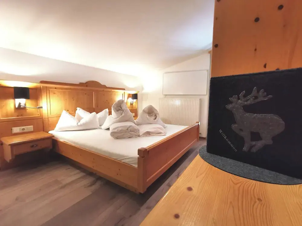 Economy Double room with mountain view (full double bed)