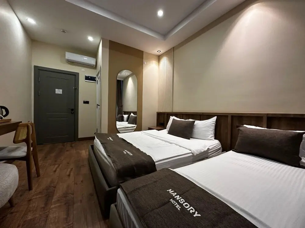 Standard Triple room