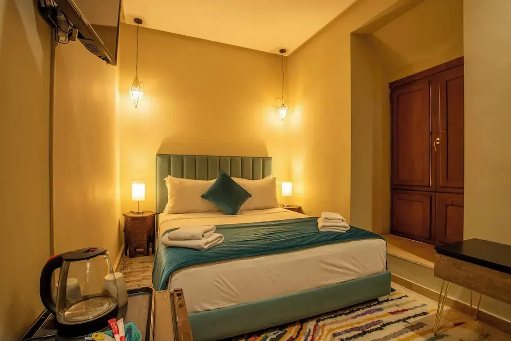 Comfort room