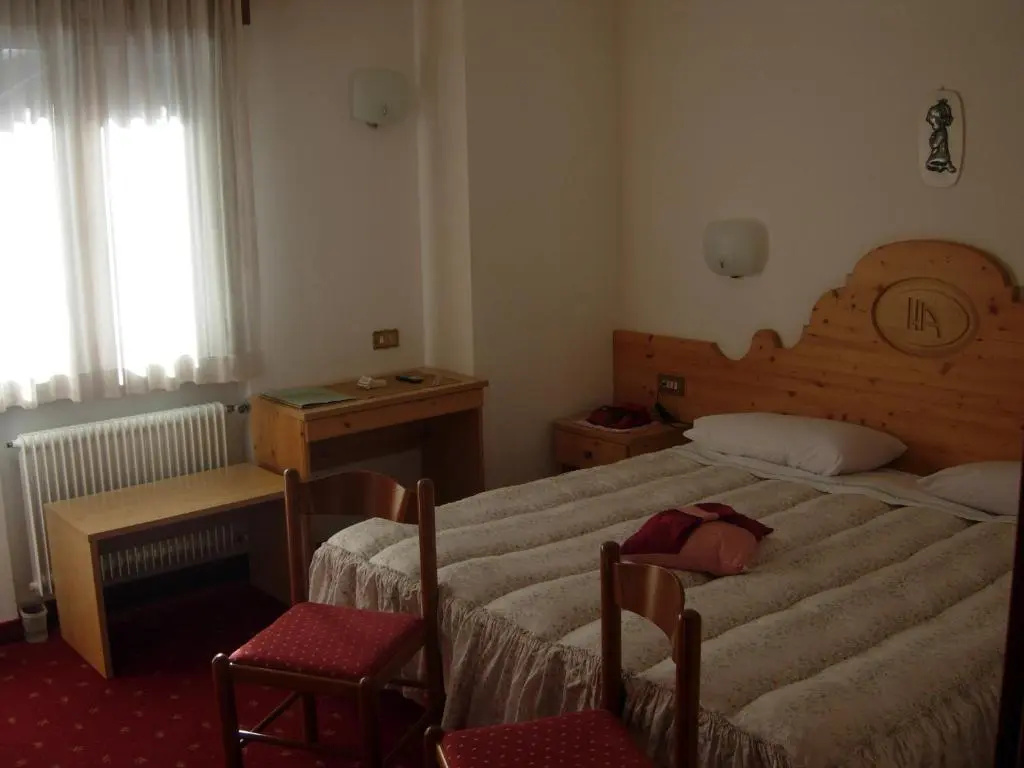 Standard Double room (full double bed)