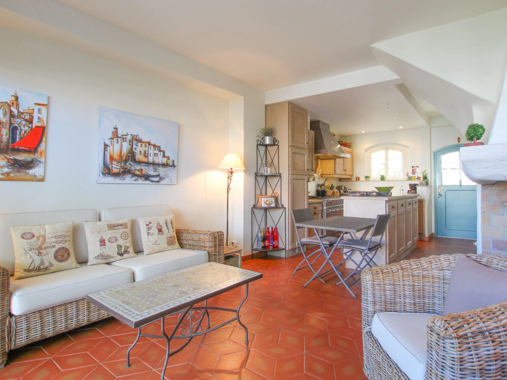 Charming holiday home in Port Grimaud with terrace