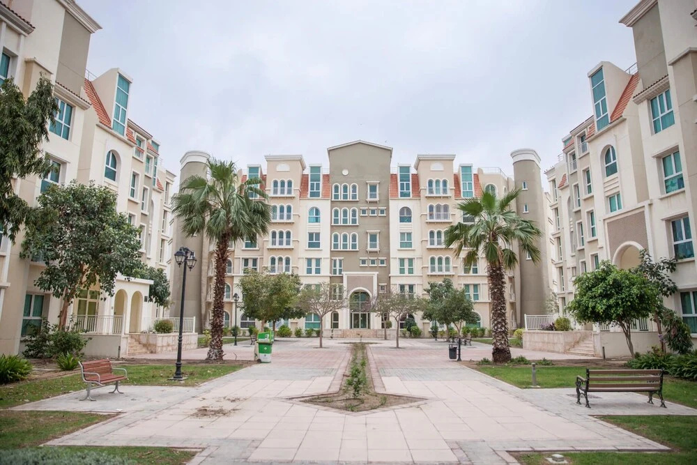 AND - Modern Furnished Studio Apartment
