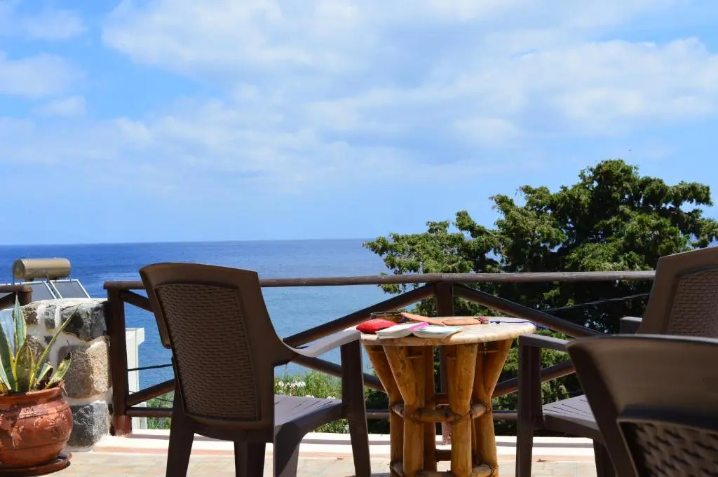 Standard Quadruple room with sea view