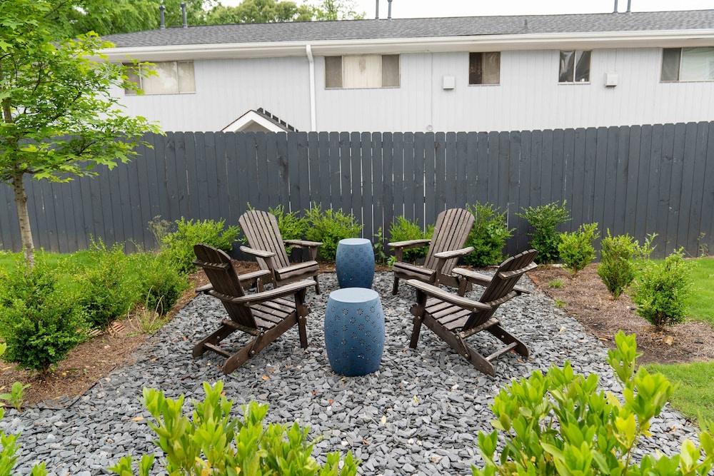Bonaventure Furnished Apartments
