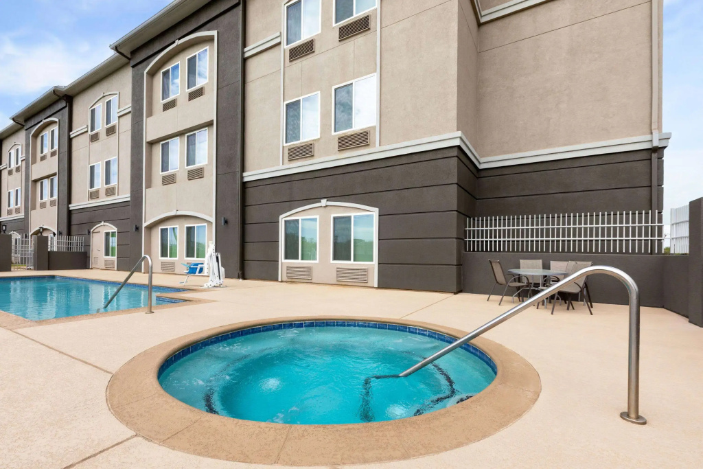 La Quinta Inn & Suites by Wyndham Angleton - Général