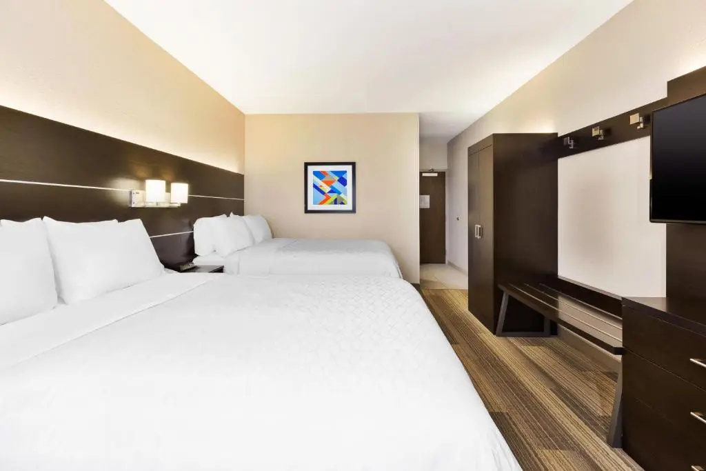 Holiday Inn Express Detroit-Warren/General Motors Technology Center - Chambres