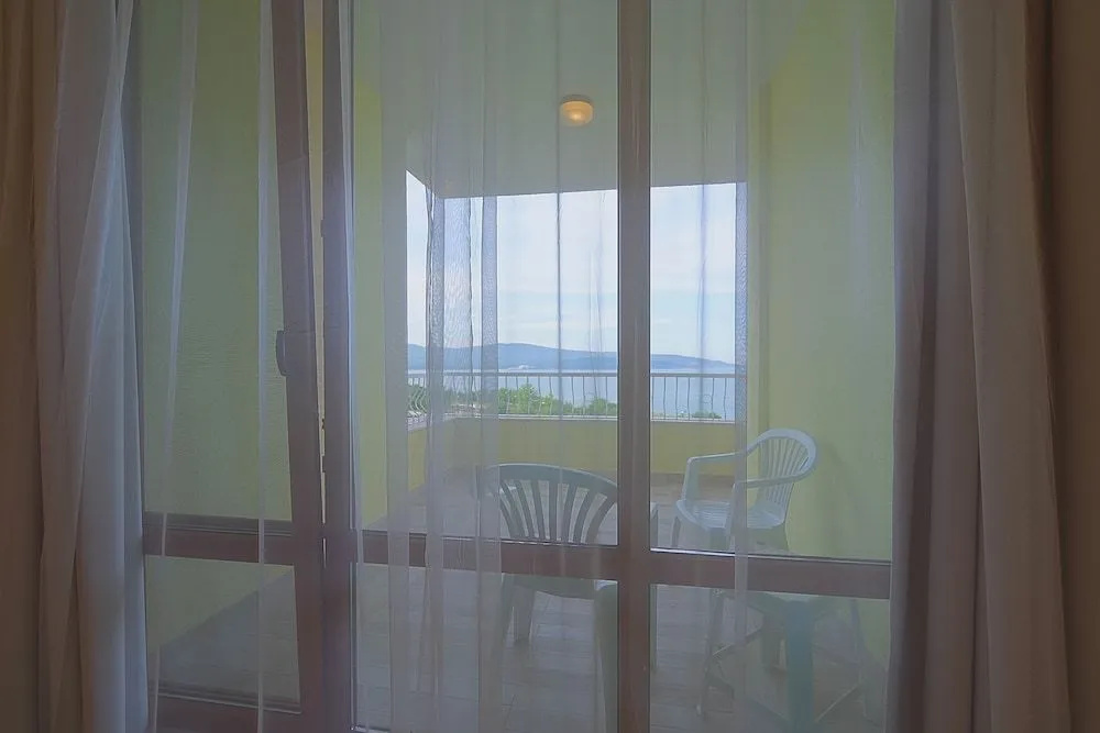 Hotel Perla Beach Luxury - фото 2