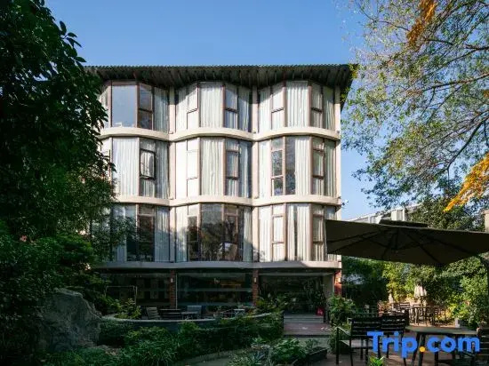 Haiyue Courtyard Homestay (Hangzhou West Lake Branch)