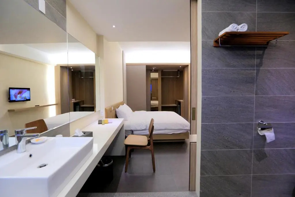 Standard Double room (full double bed)