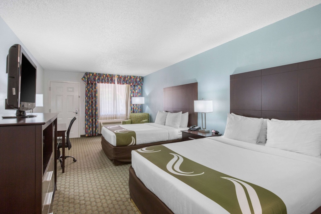 Quality Inn Clute Freeport — 5