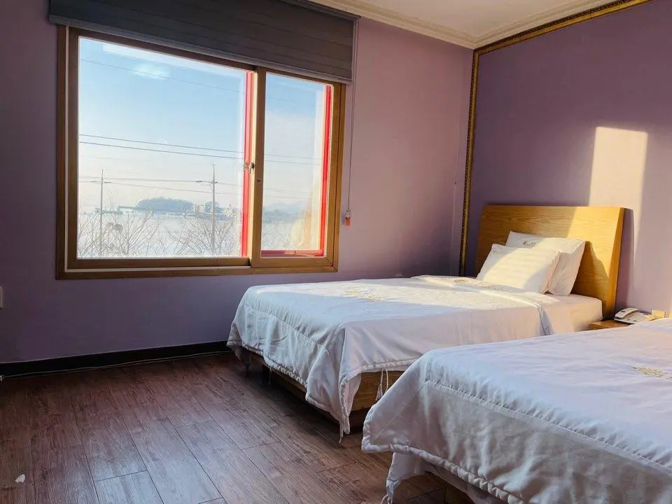 Standard Double room (twin beds)