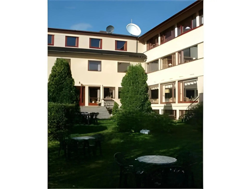 Image 7