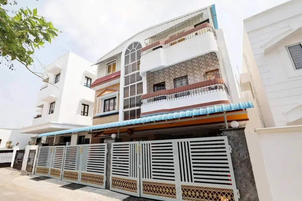 OYO Home 29985 Vibrant 1BHK Near IG Square