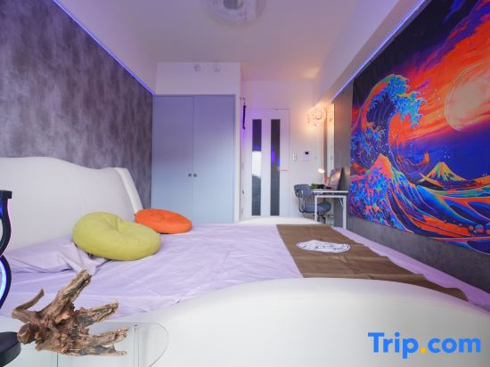 4 minutes from Shinjuku central. Comfortable bed. Cyber Shinjuku Room 사진 1