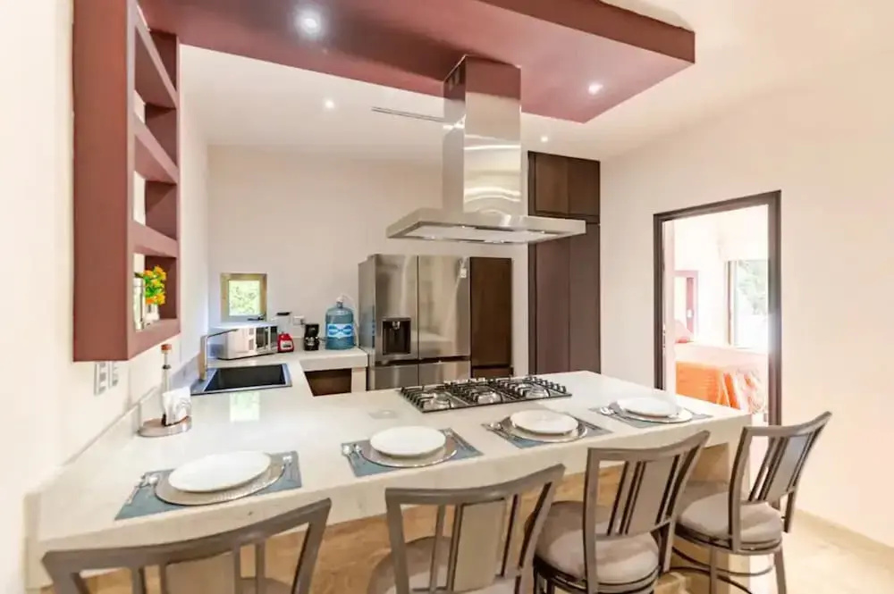 2 Bedrooms Luxury Apartment with balcony and with garden view