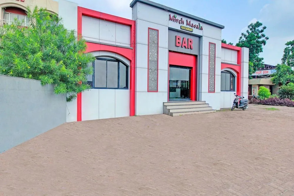 Oyo 60852 Hotel Residency Park