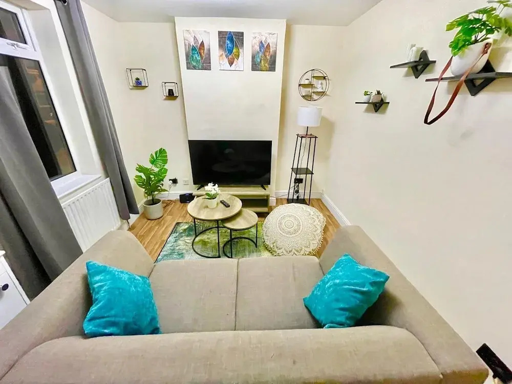 Chatham Home - Sleeps 6 - Close to Station - Wifi