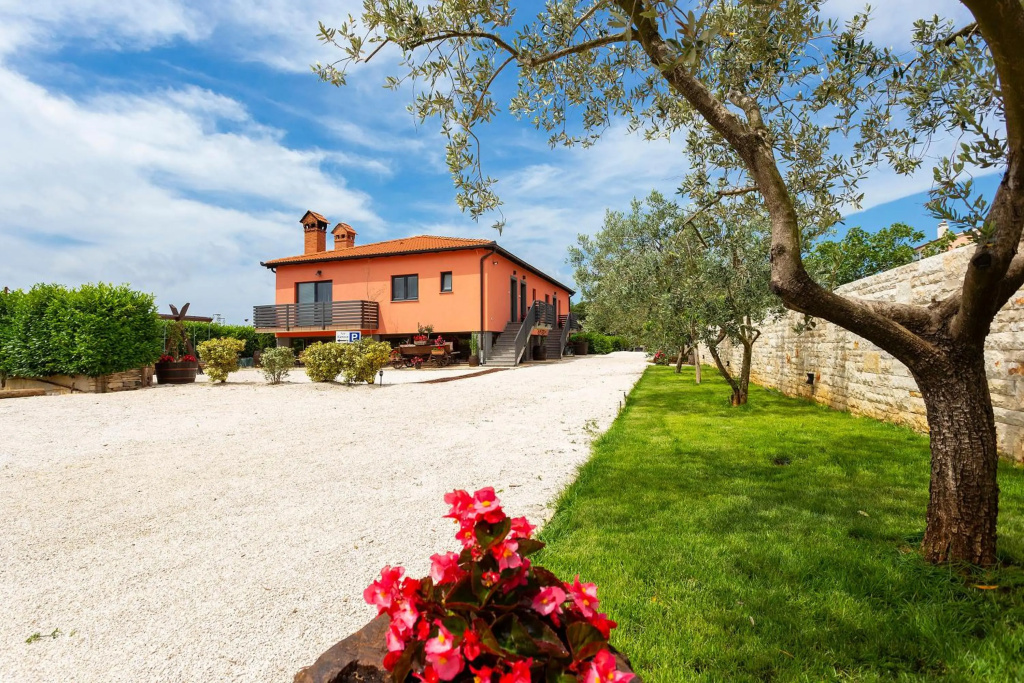 Apartmani Karoca 2