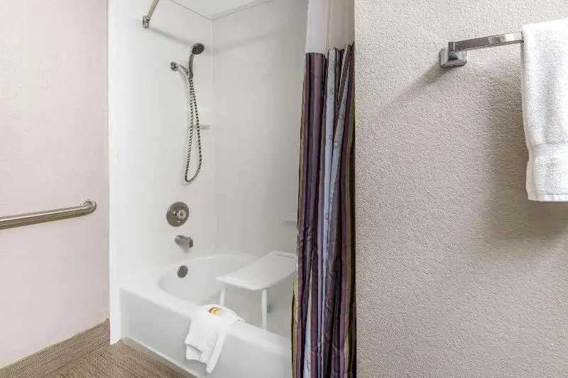 La Quinta Inn by Wyndham San Antonio Brooks City Base - Chambres