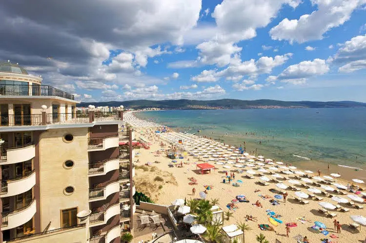 Beach & Waterfront