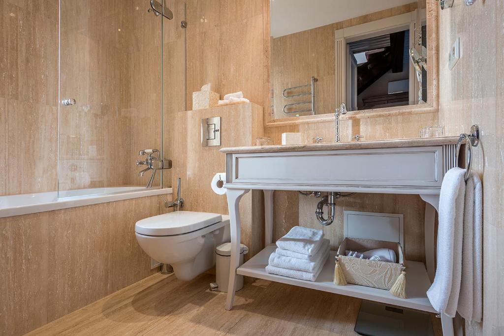 Люкс Luxury в Hotel Pusu Paunksneje