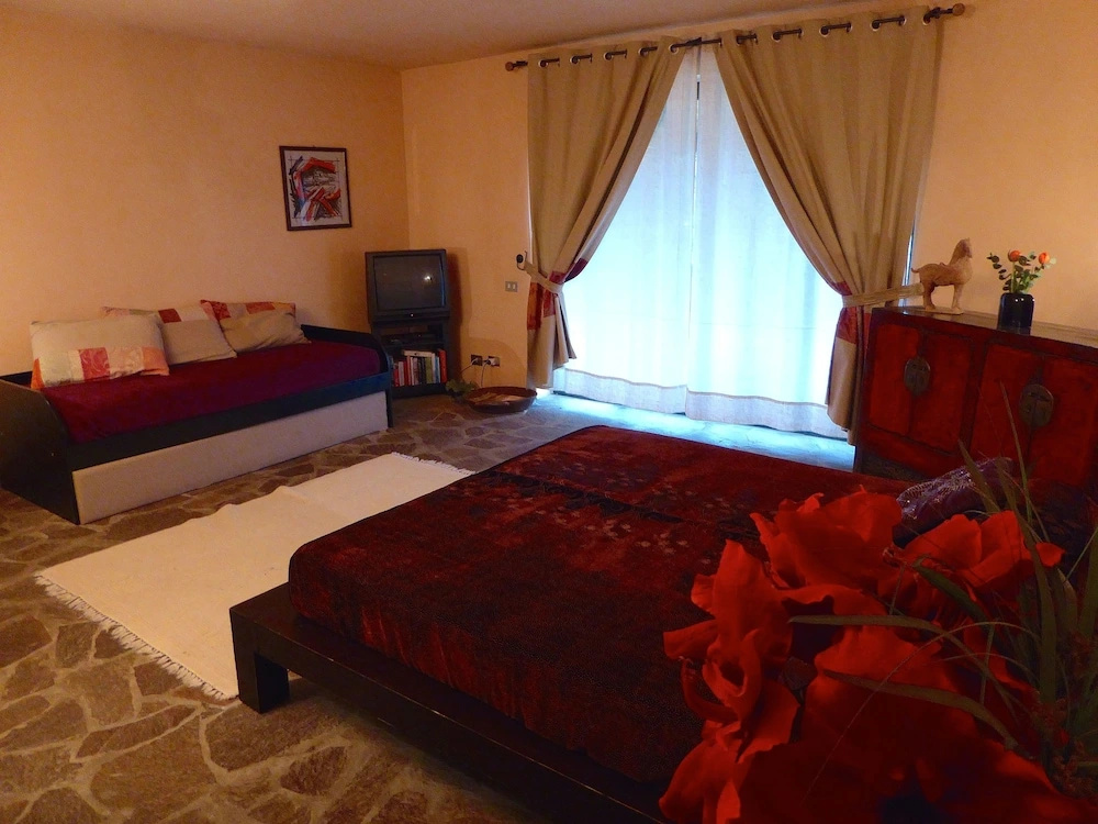 Superior Double room (full double bed)