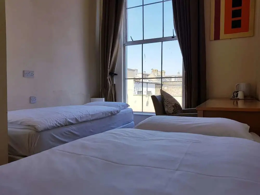 Standard Double room (twin beds)