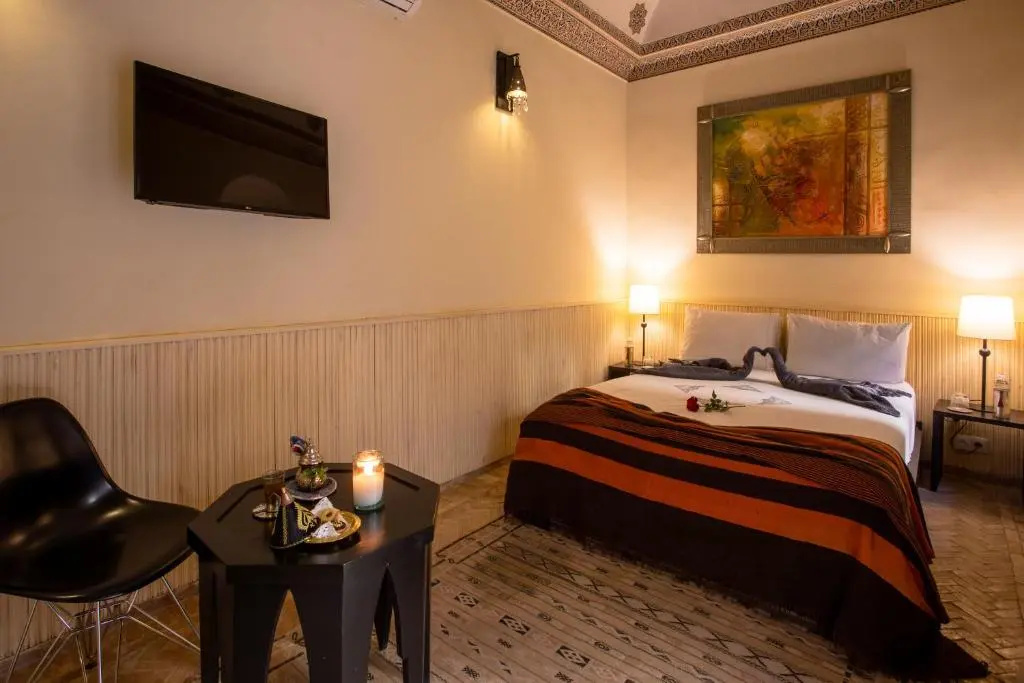 Economy room