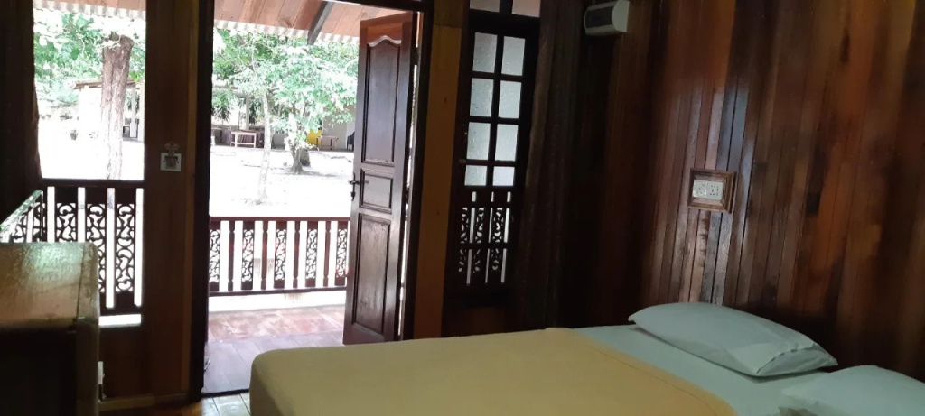 Balcony & Terrace