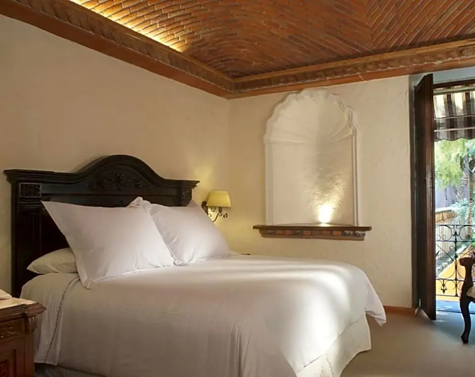 Superior Double room (full double bed)