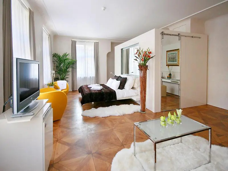Deluxe Triple room with balcony