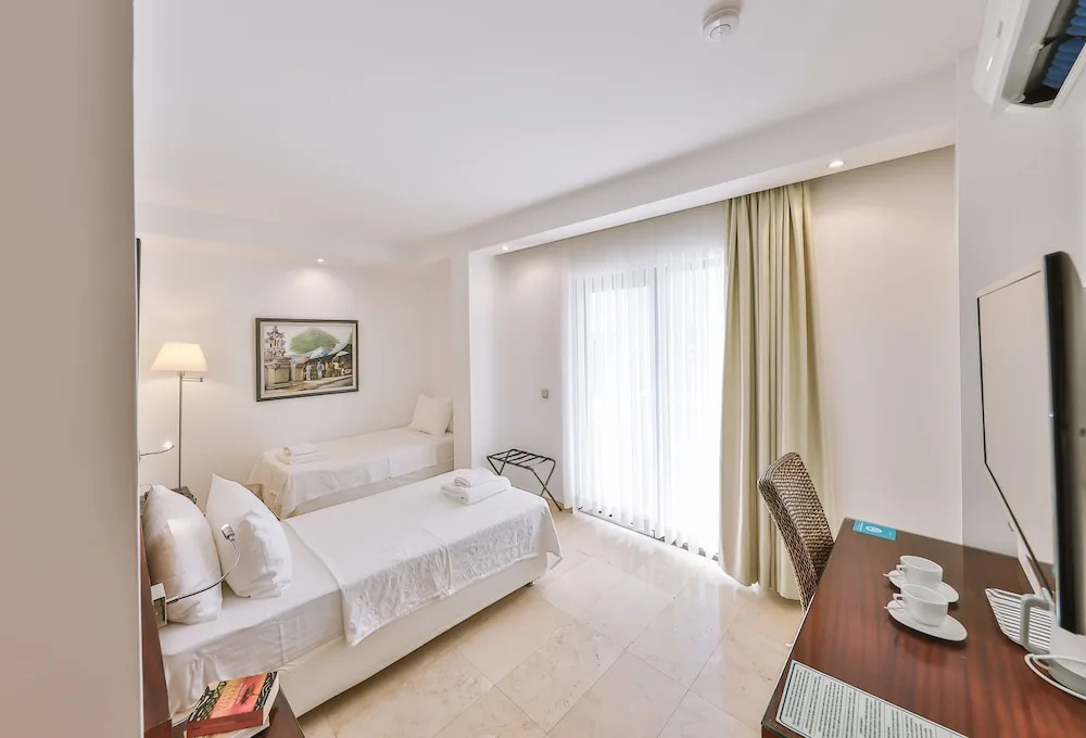 Gardenia Hotel - Adults Only — 5