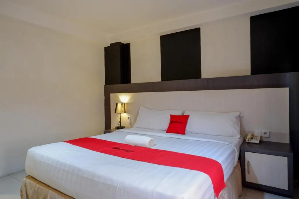 Economy room