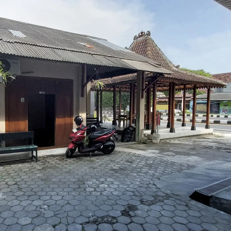 Djuragan Kamar Omahe Qoema 1