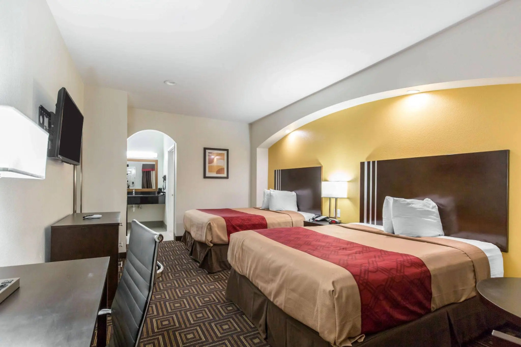 Scottish Inns and Suites Spring, TX — 5