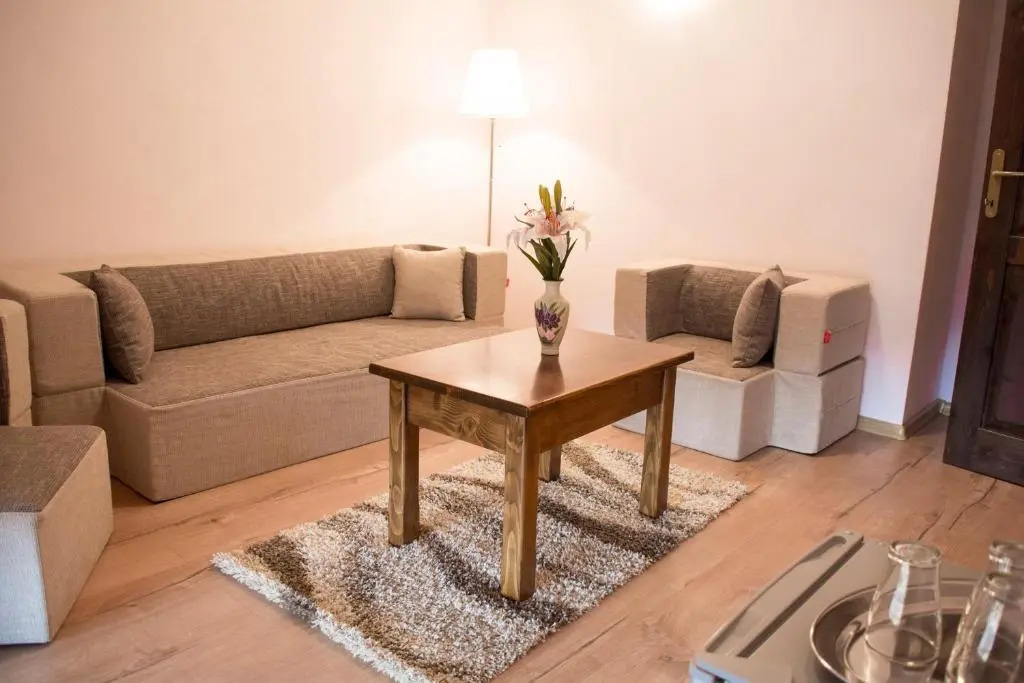 Suite with balcony and with mountain view