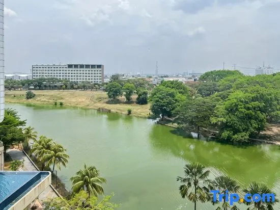MODERn Trivium Apt 1BR w/ Wi-Fi, Pool & Gym