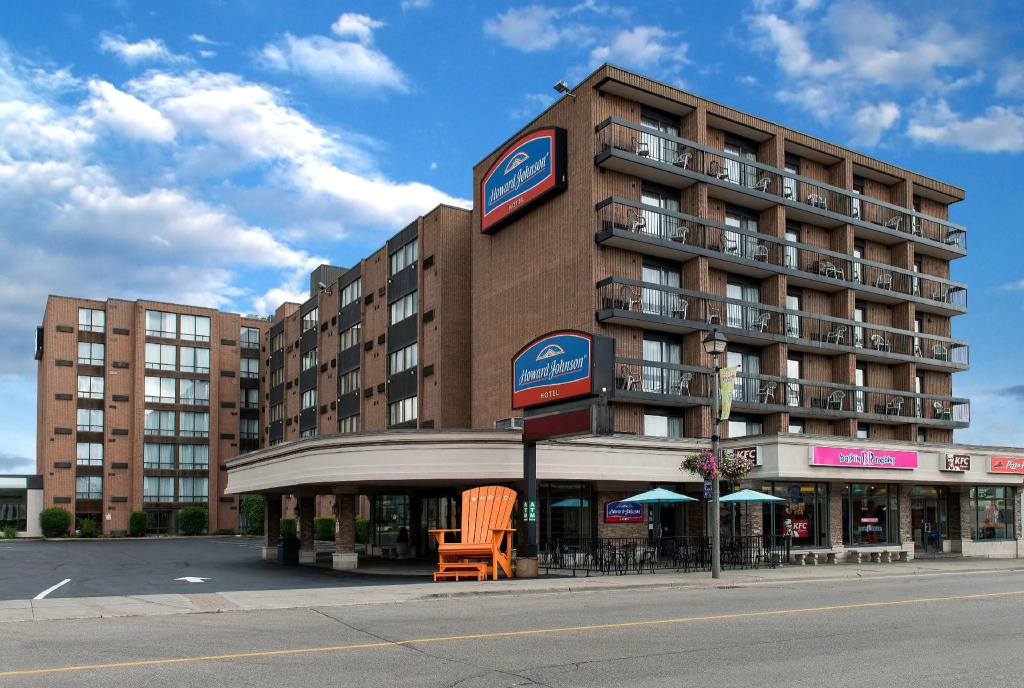 Howard Johnson Plaza by Wyndham by the Falls Niagara Falls - Chambres