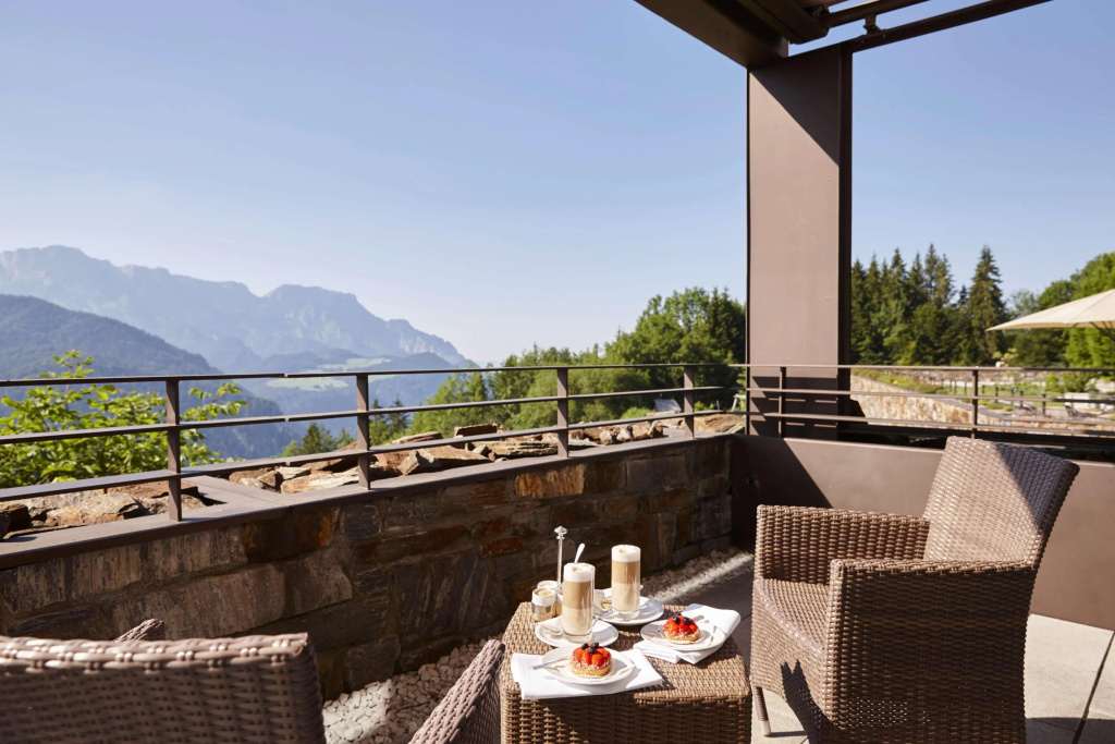 Balcony & Terrace
