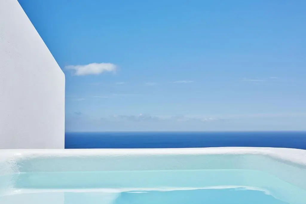 2 Bedrooms Suite with sea view