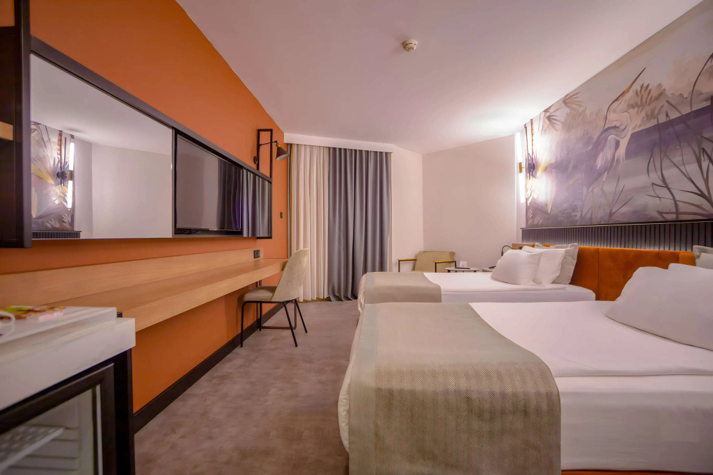 Best Western Plus Khan Hotel — фото