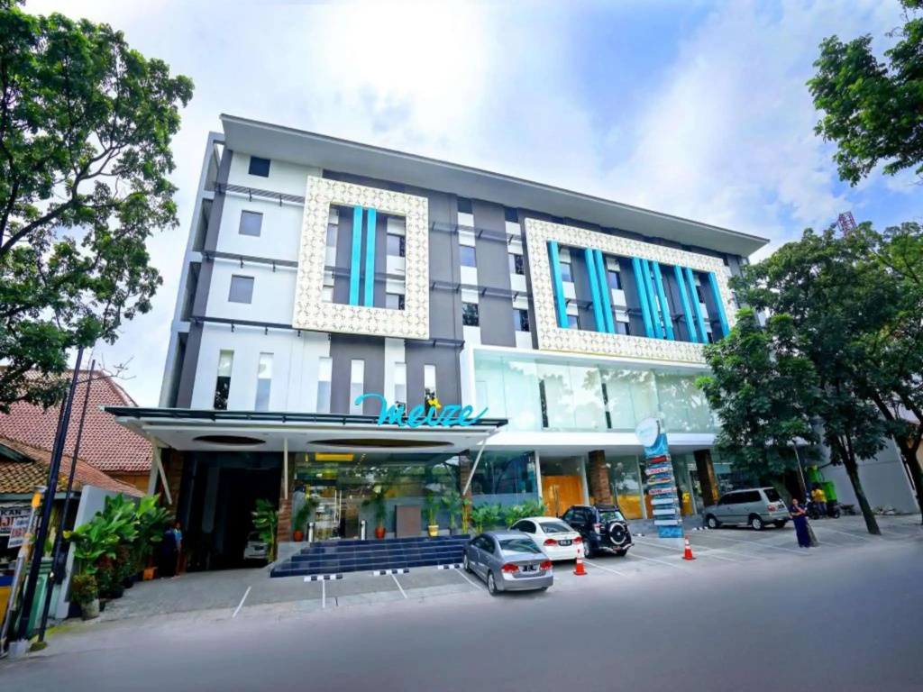Meize Hotel Bandung Room Type - Deluxe Double or Twin Room Meize Hotel Bandung Room Type - Deluxe Double or Twin Room