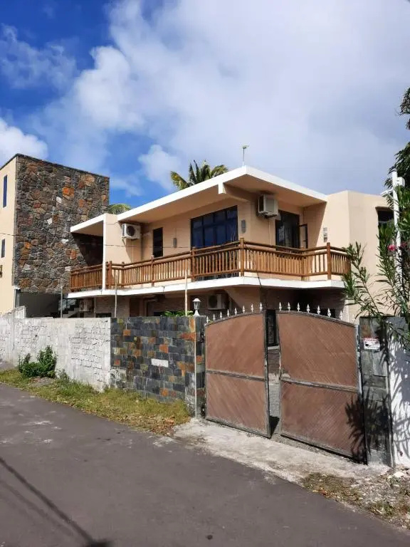 3 bedrooms villa at Blue Bay 500 m away from the beach with private pool enclosed garden and wifi