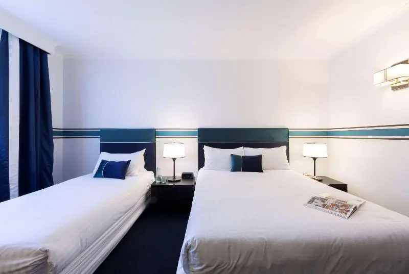 Ramada by Wyndham Diplomat Canberra - Chambres
